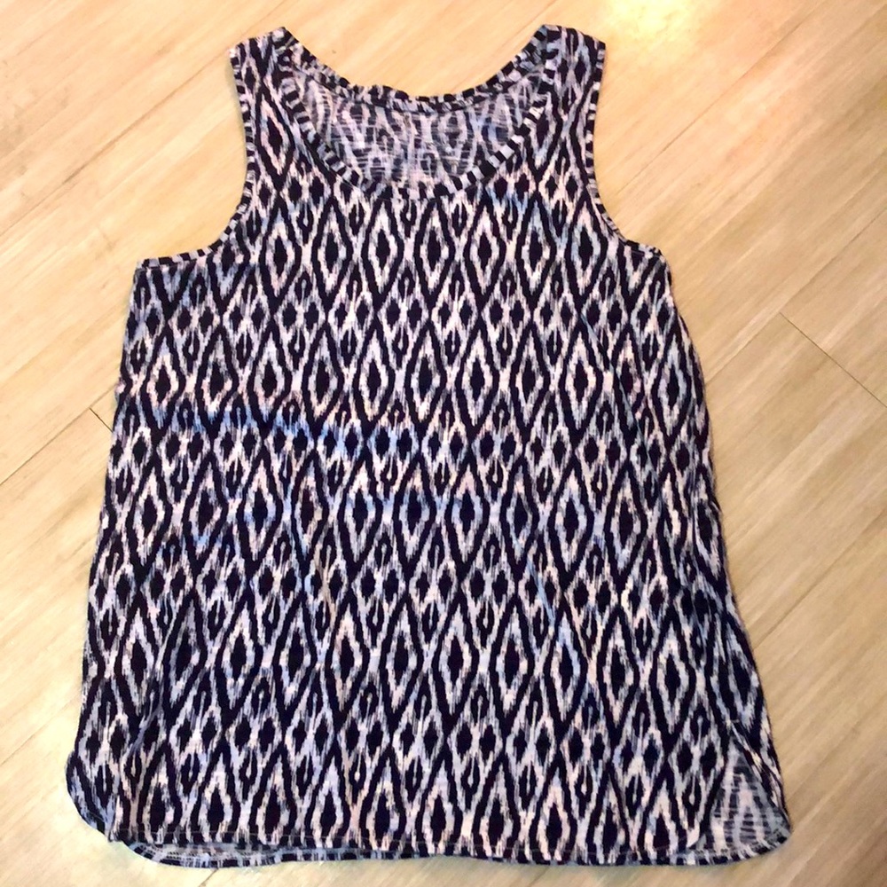 🔵 Banana Republic Malibu Tee